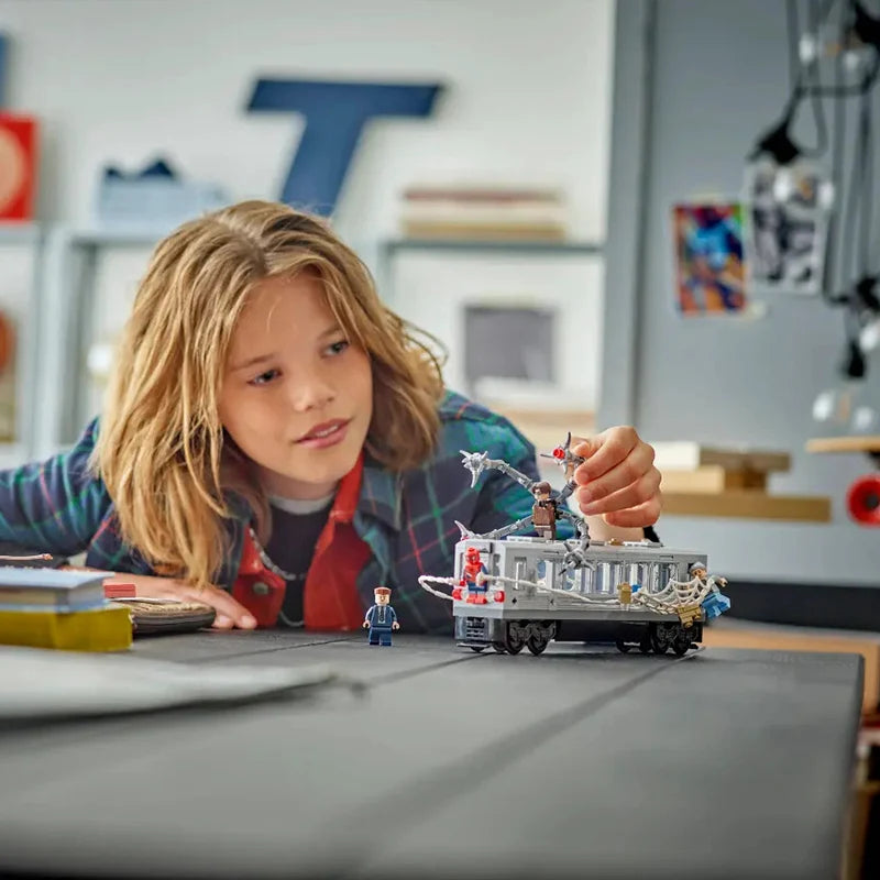 Lego Building Blocks, Marvel Spider Man vs. Doctor Octopus