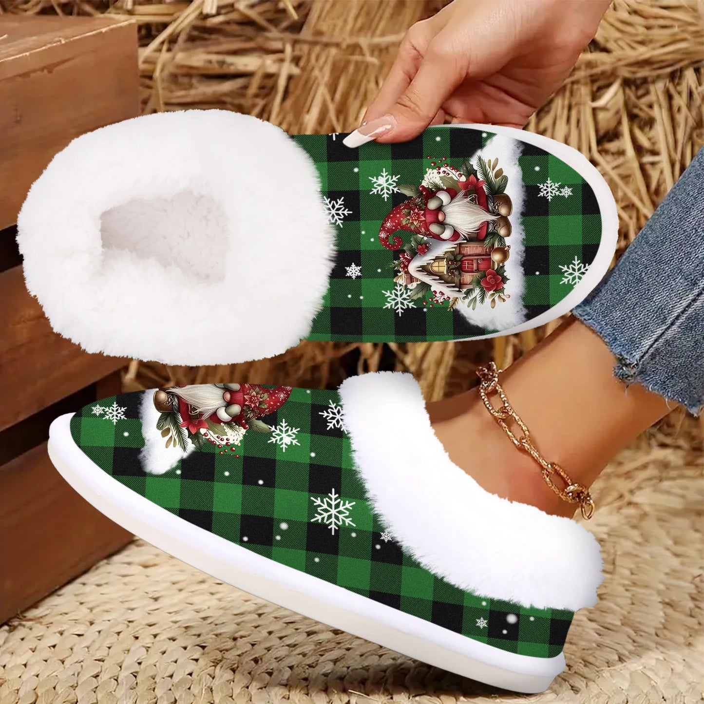 Adorable Santa Claus Slippers